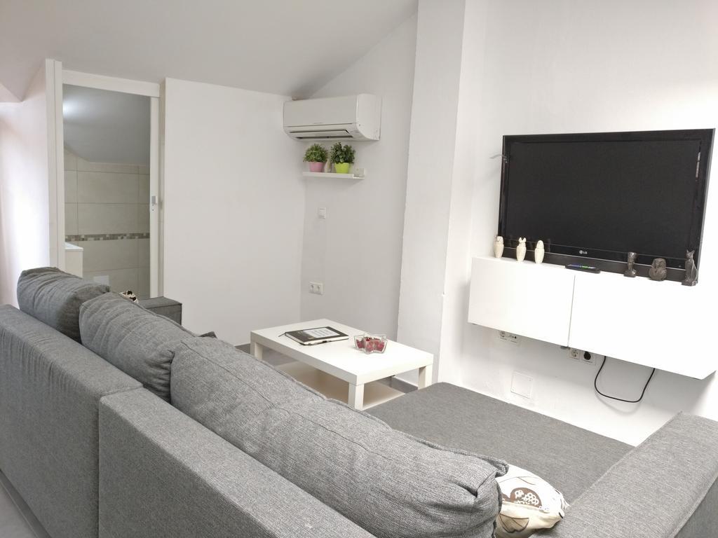 Angosta Del Carmen Apartment Malaga Luaran gambar