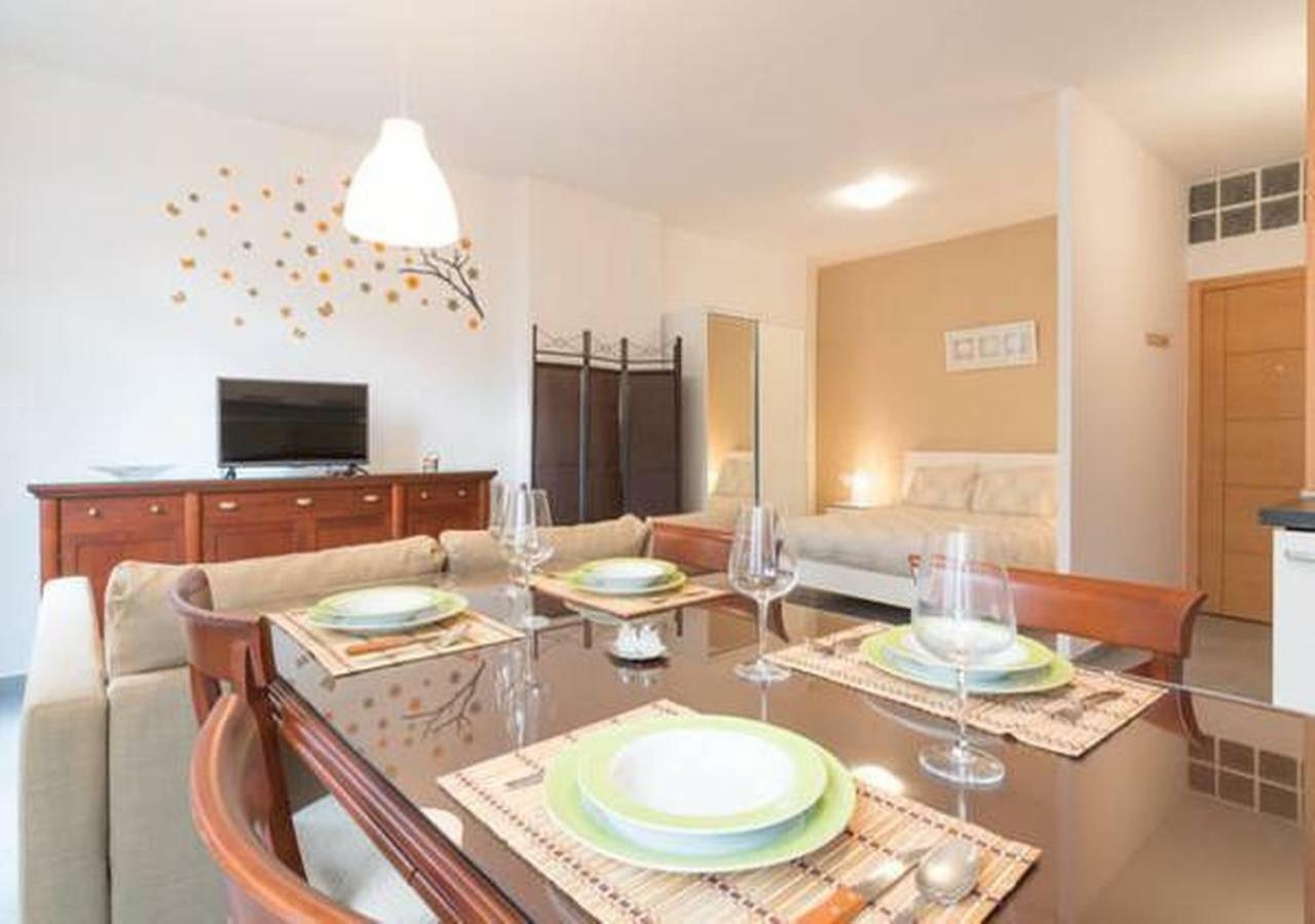 Angosta Del Carmen Apartment Malaga Luaran gambar